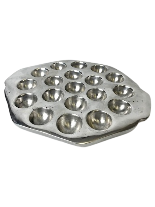 PROVOLONEIRA GRANDE EM ALUMÍNIO FUNDIDO PARA 19 QUEIJOS