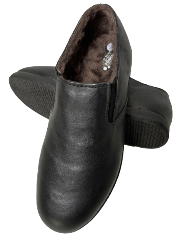 PANTUFA SIMAR EM COURO PRETO COM LÃ TAM. 35 AO 40